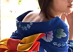 Tinh tế phương đông năm học aika bú cặc bọt trong trang phục geisha