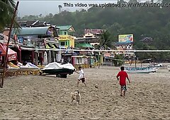 Буцк вилд приказује белу плажу пуерто галера филипини